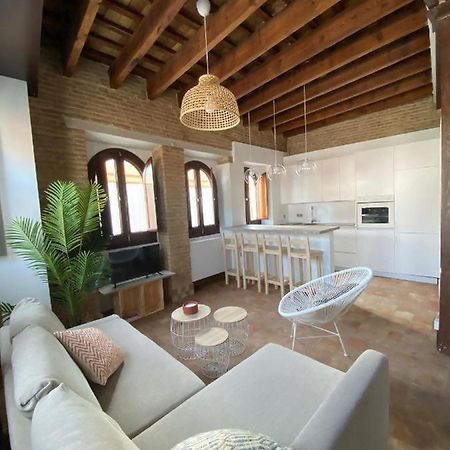 Hostfy Centro Puerta Osario Apartman Sevilla Kültér fotó