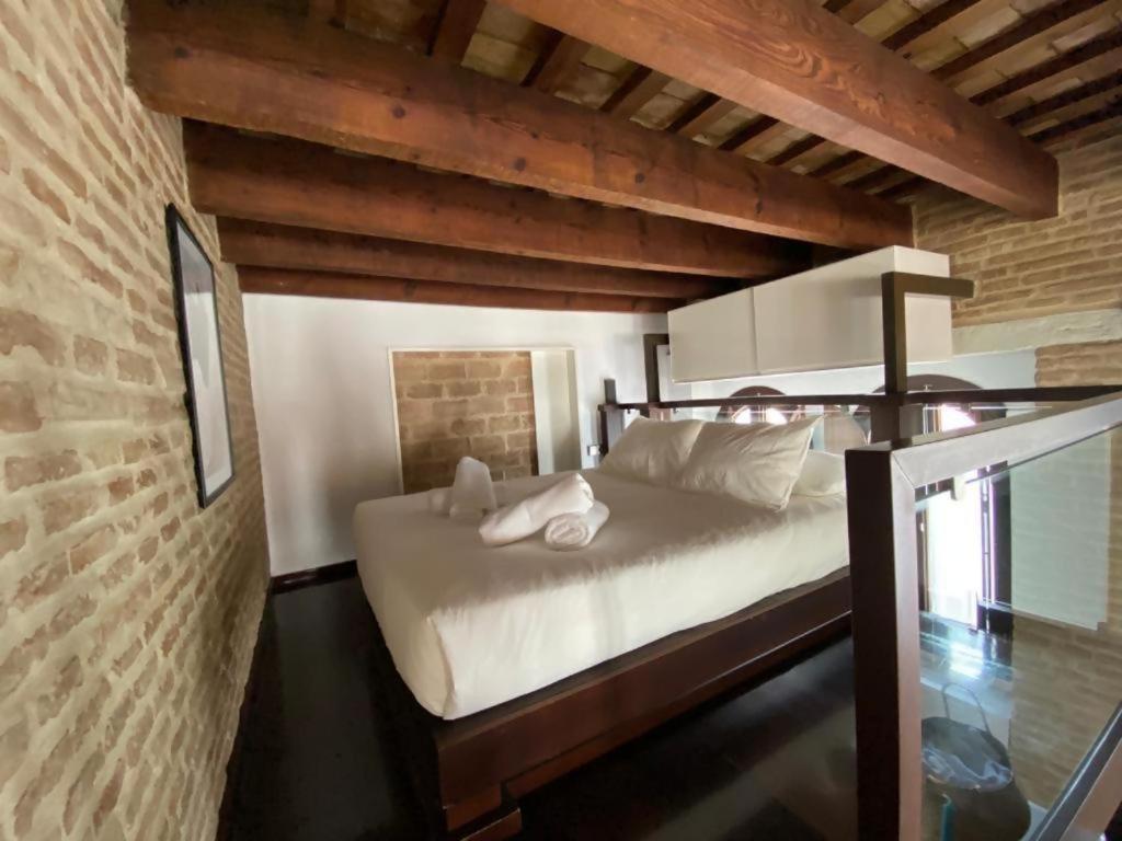 Hostfy Centro Puerta Osario Apartman Sevilla Kültér fotó